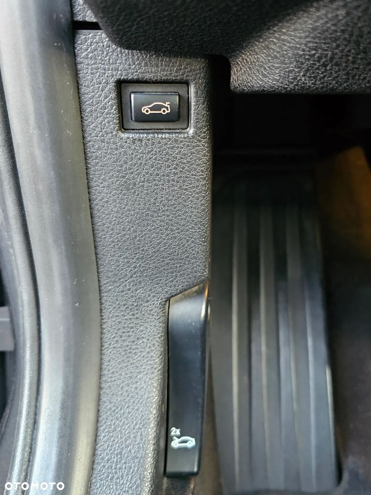 BMW Seria 3 320d DPF Edition Lifestyle - 30