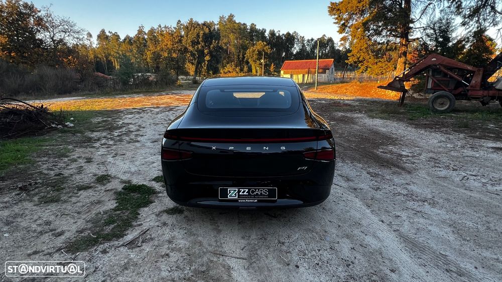 Xpeng P7i 86.2 kWh Long Range + Premium Cockpit - 7