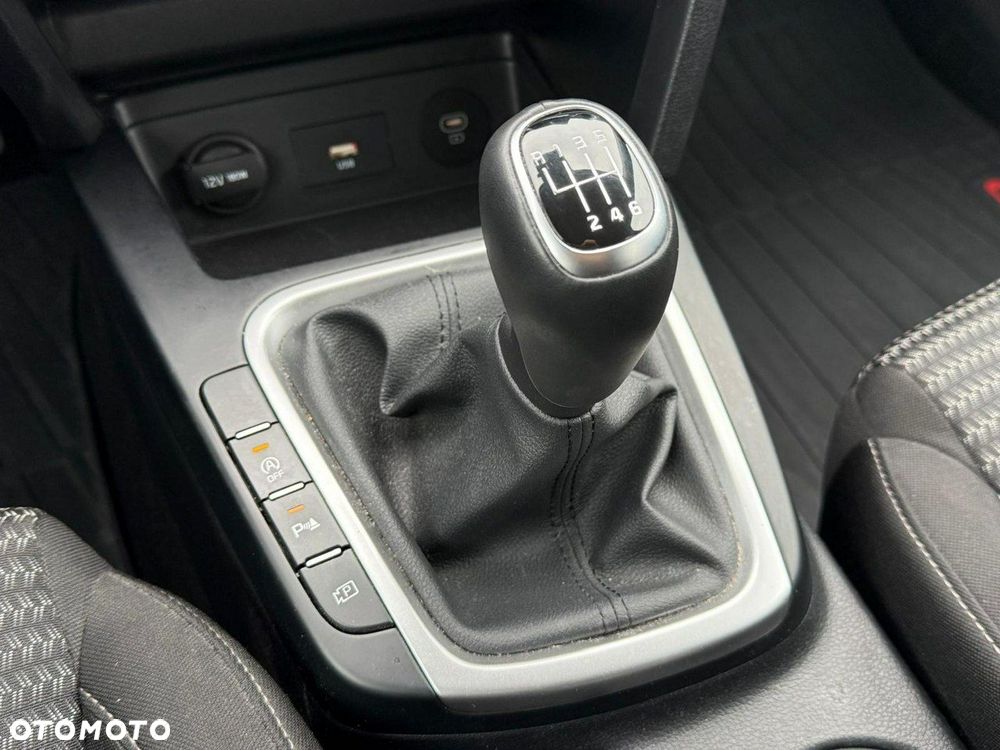 Kia Ceed 1.5 T-GDI Business Line - 30