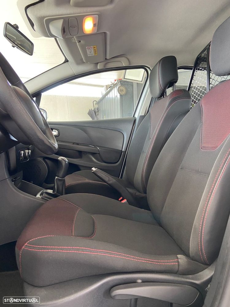 Renault Clio - 13