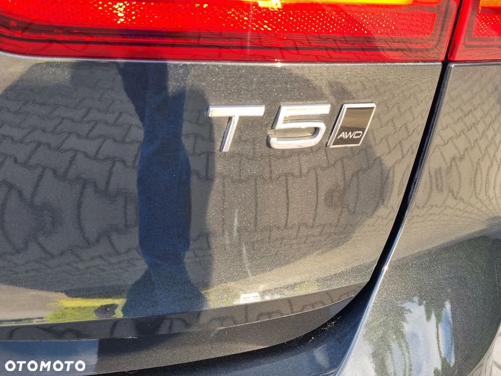 Volvo V90 Cross Country - 40