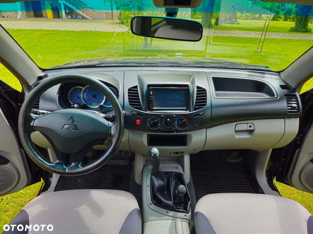 Mitsubishi L200 - 8