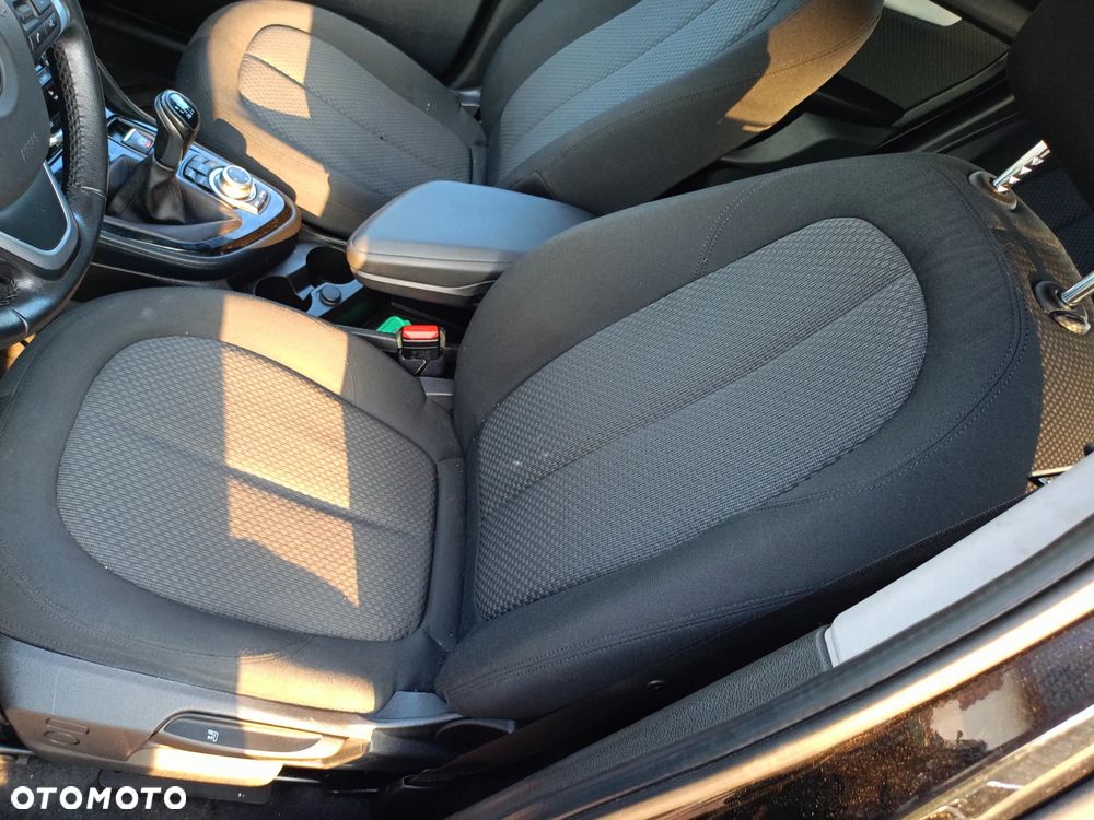 BMW Seria 2 218i - 28