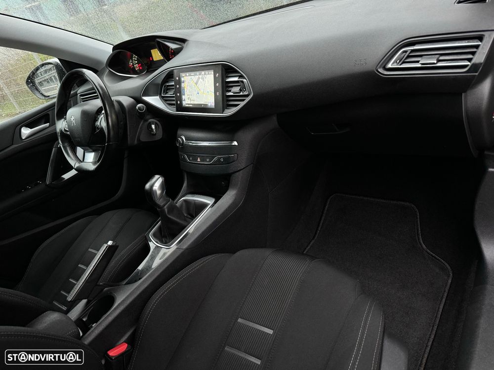 Peugeot 308 SW 1.2 PureTech Access - 2