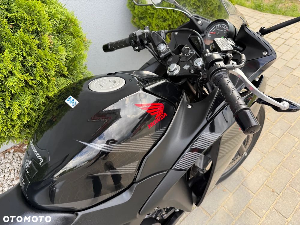 Honda CBR - 22