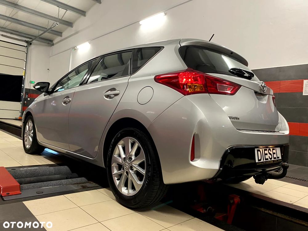 Toyota Auris 2.0 D-4D Life Plus - 13