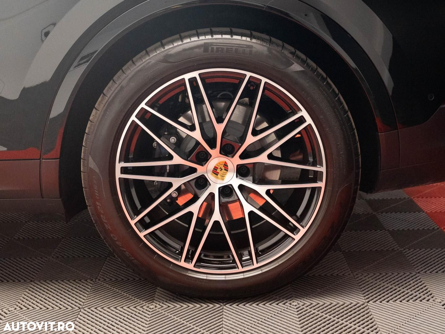 Porsche Cayenne - 6