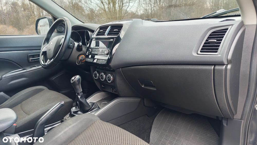 Mitsubishi ASX - 27