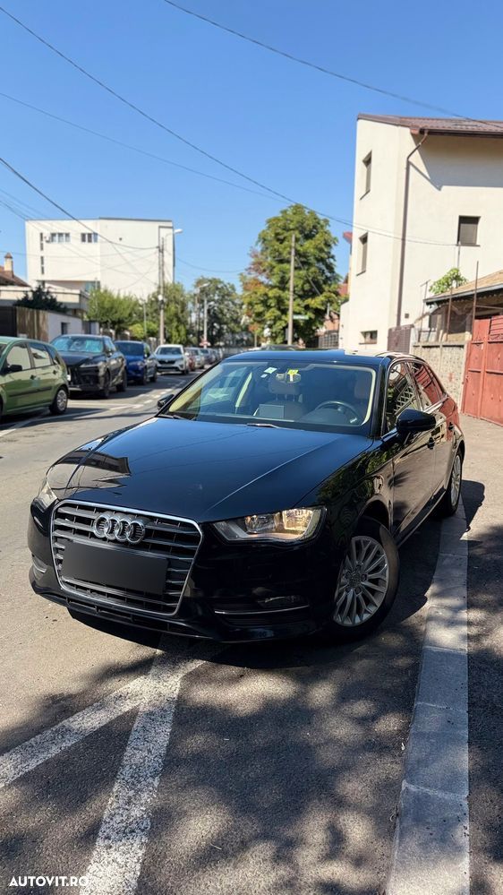Audi A3 Sportback 1.6 TDI clean Stronic Attraction - 2