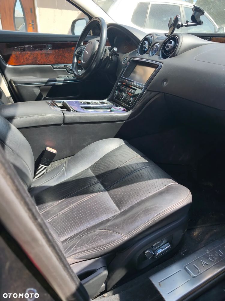 Jaguar XJ 5.0 V8 Portfolio - 6