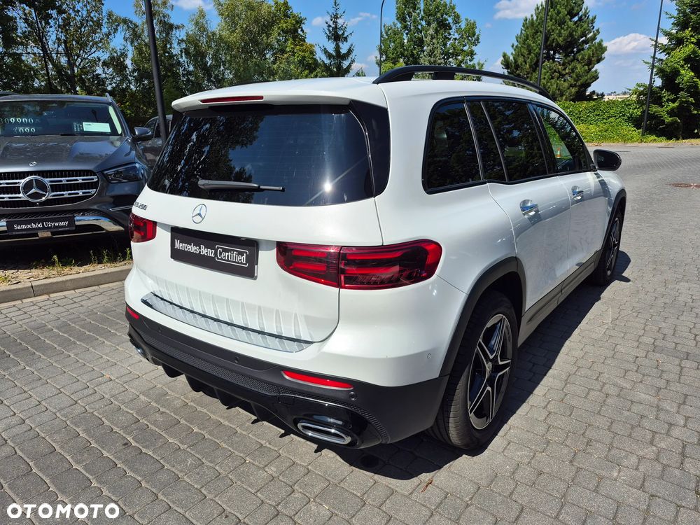Mercedes-Benz GLB 200 7G-DCT - 11