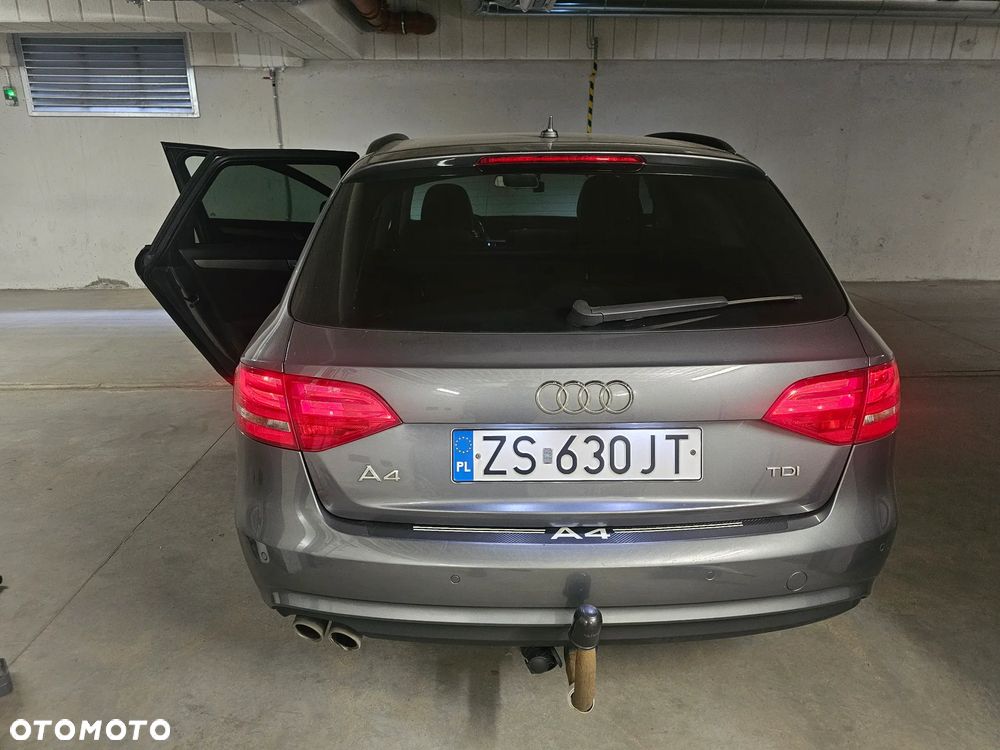 Audi A4 Avant 2.0 TDI DPF Ambiente - 19