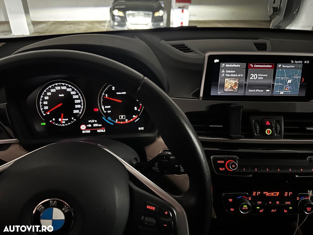 BMW X1 xDrive20d Aut. Sport Line - 3
