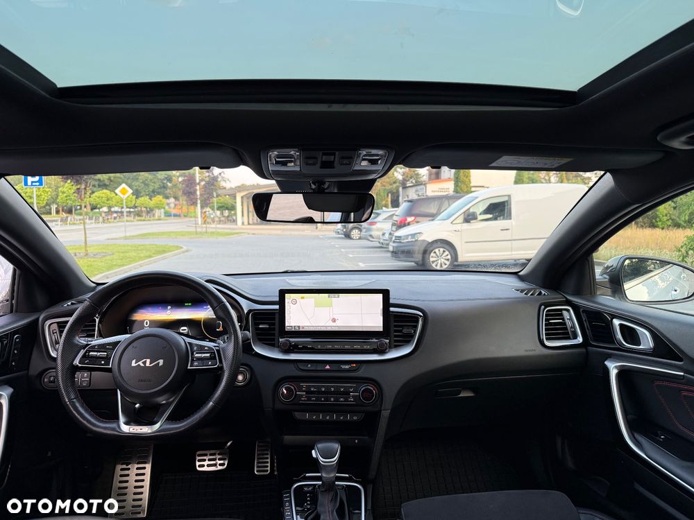 Kia ProCeed 1.6 T-GDI GT DCT - 13