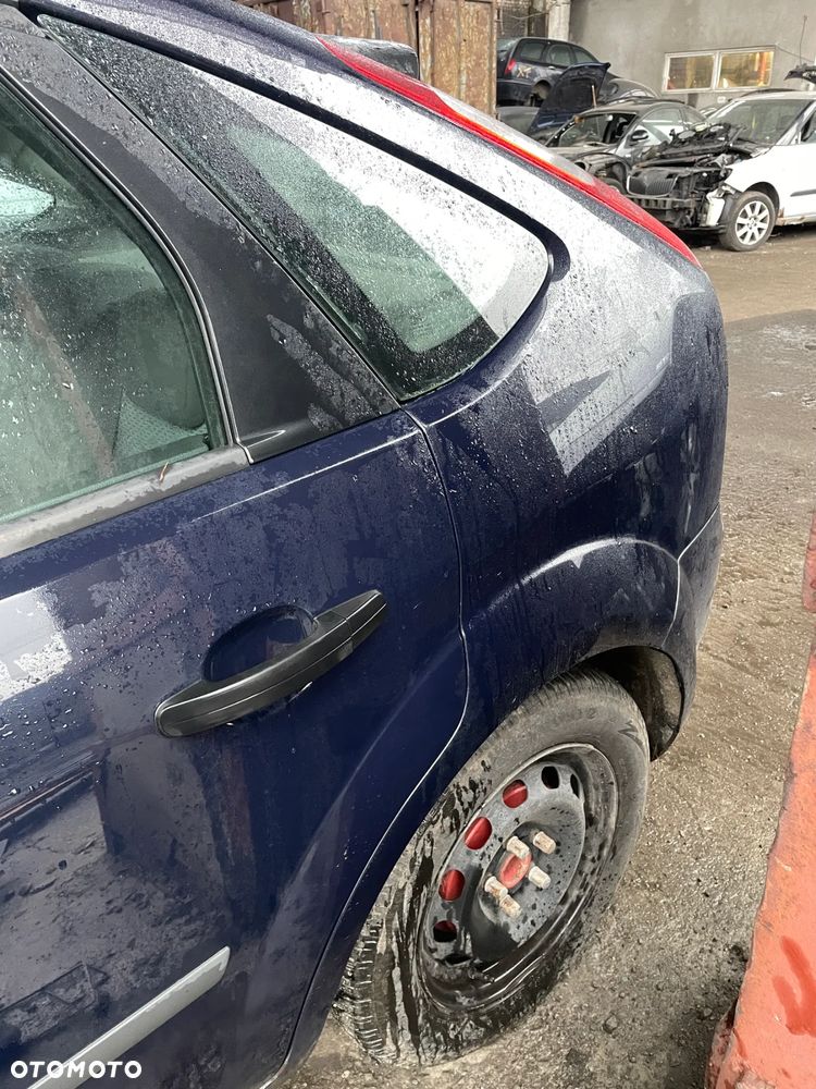 BLOTNIK TYL CWIARTKA V3 FORD FOCUS MK II HB - 3