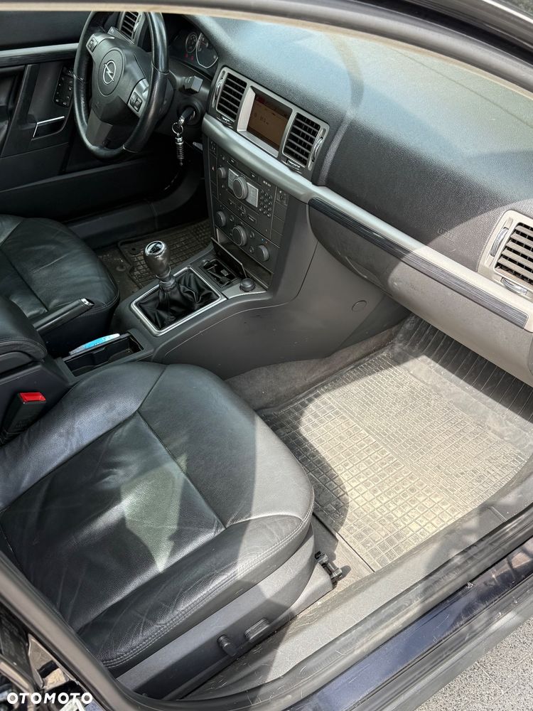 Opel Vectra 1.9 CDTI Cosmo - 14