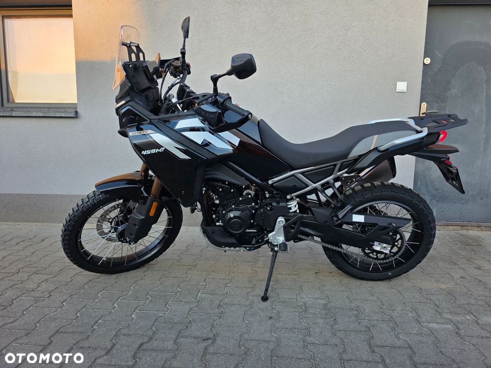 CFMoto MT - 2