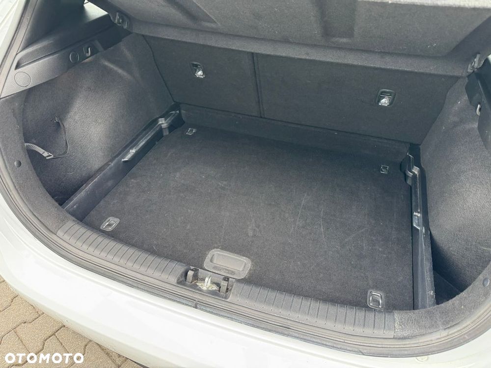 Kia Ceed 1.5 T-GDI M - 20