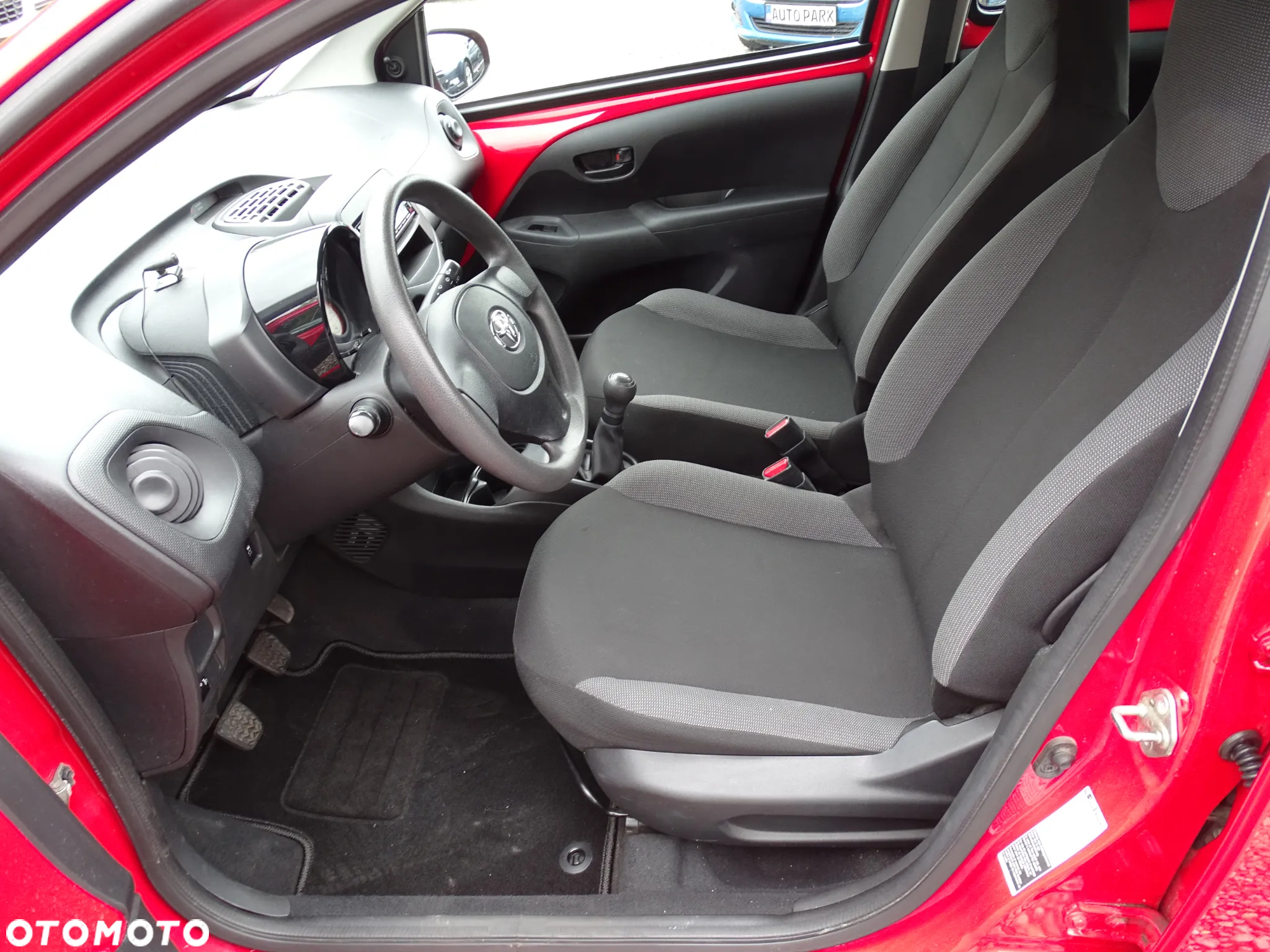 Toyota Aygo x-business - 22