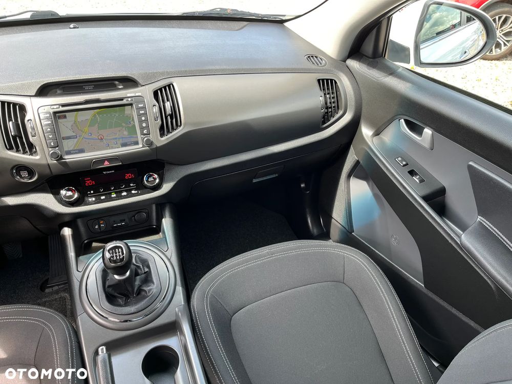 Kia Sportage 2,0 CRDI AWD Dream-Team Edition - 30