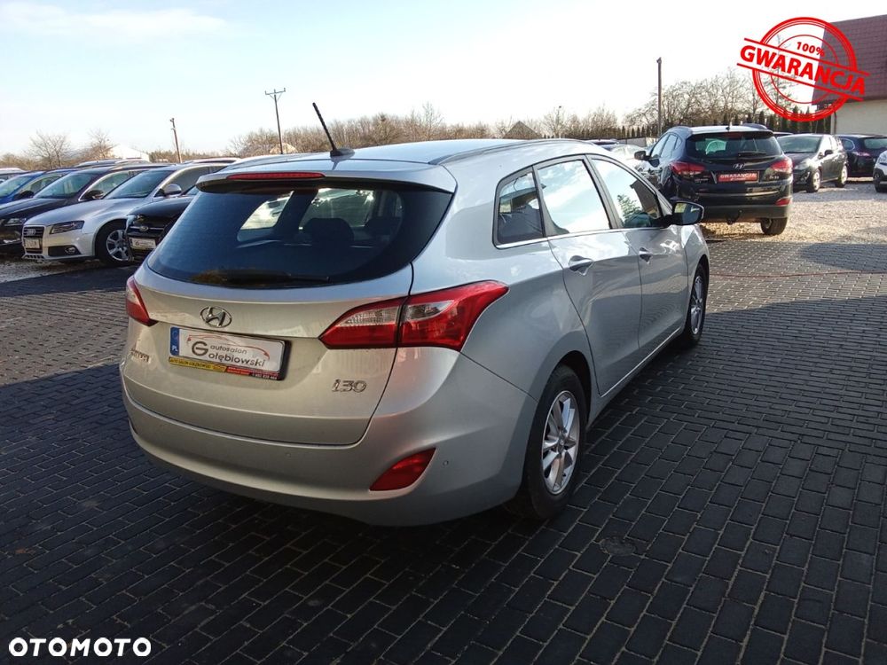 Hyundai i30 blue Kombi 1.6 CRDi Premium - 7