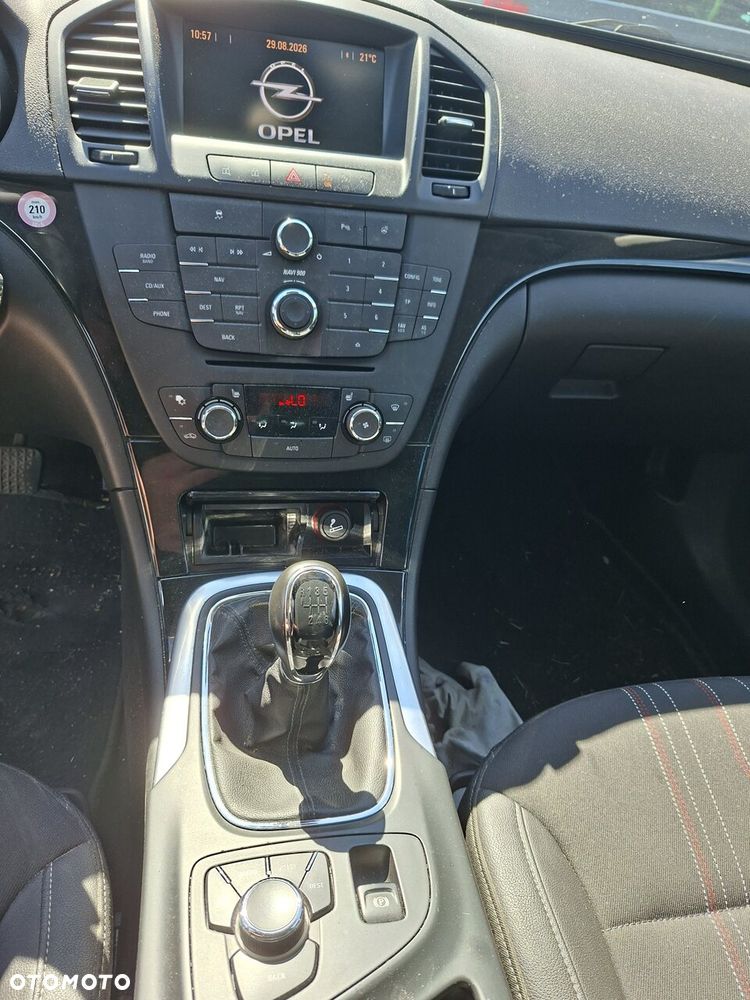 Opel Insignia 2.0 CDTI - 10