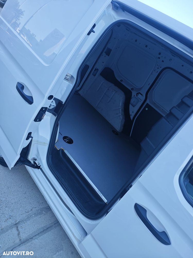 Volkswagen Caddy furgon - 12