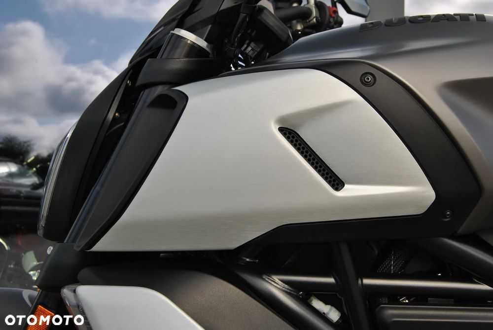 Ducati Diavel - 37