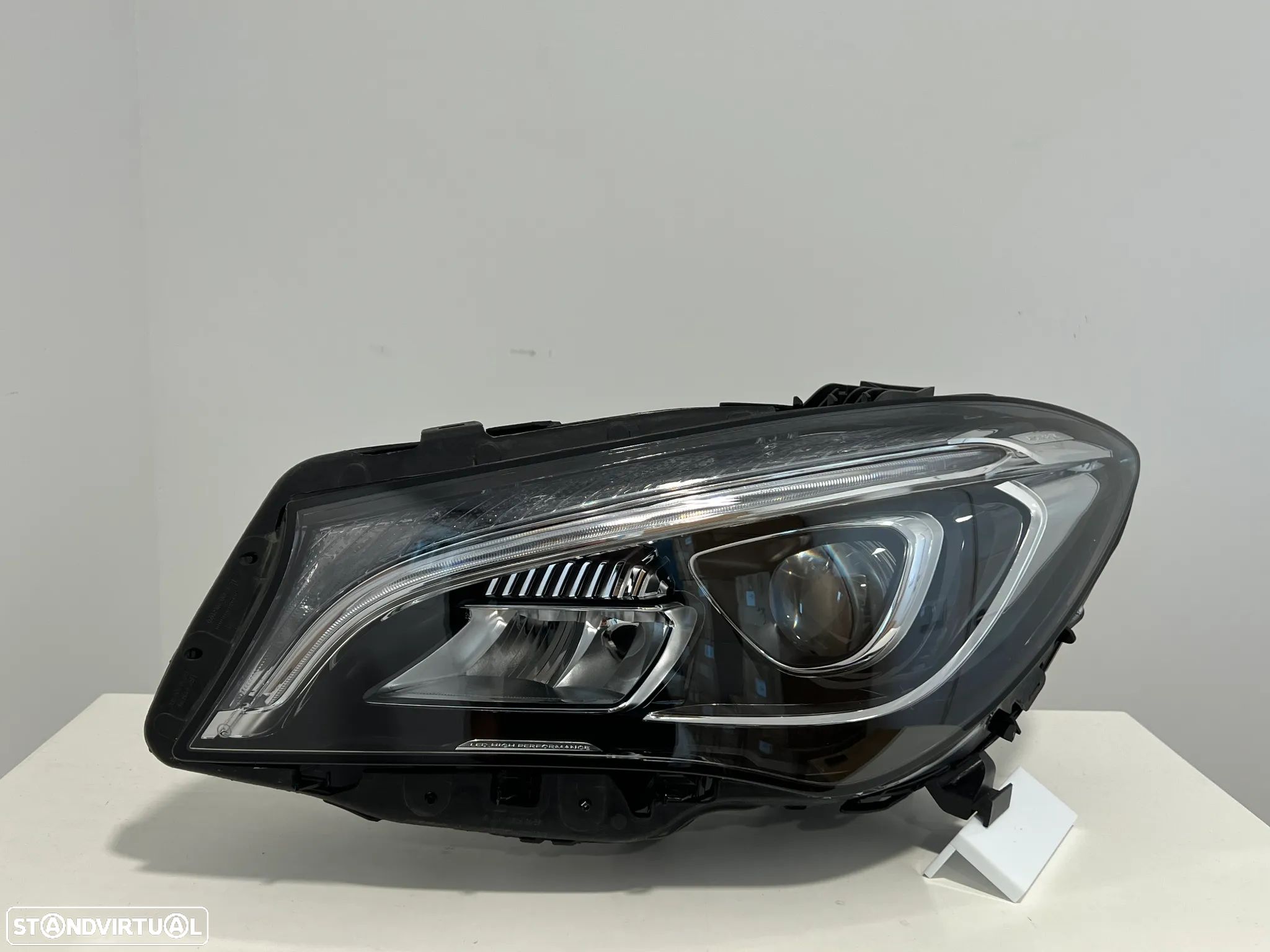 Farol Otica Original Mercedes CLA W117 Led lado Esquerdo - 1