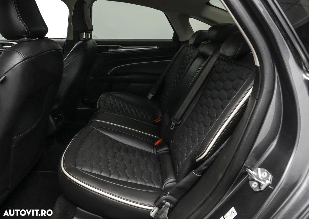 Ford Mondeo 2.0 HEV Vignale - 15