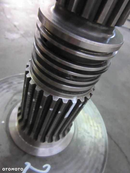 Kosz wał skrzyni WOM 5171667 New Holland TM120 TM130 TM140 TM155 Case MXM120 MXM130 MXM140 MXM155 - 5