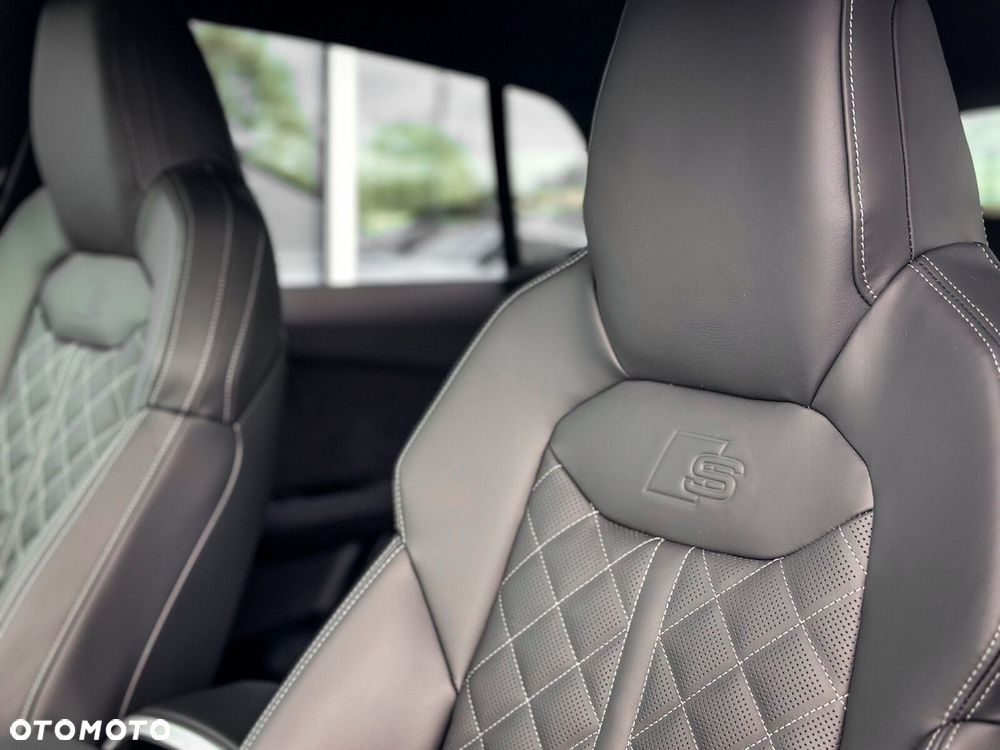 Audi Q8 - 20