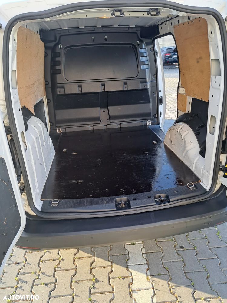 Volkswagen Caddy - 8
