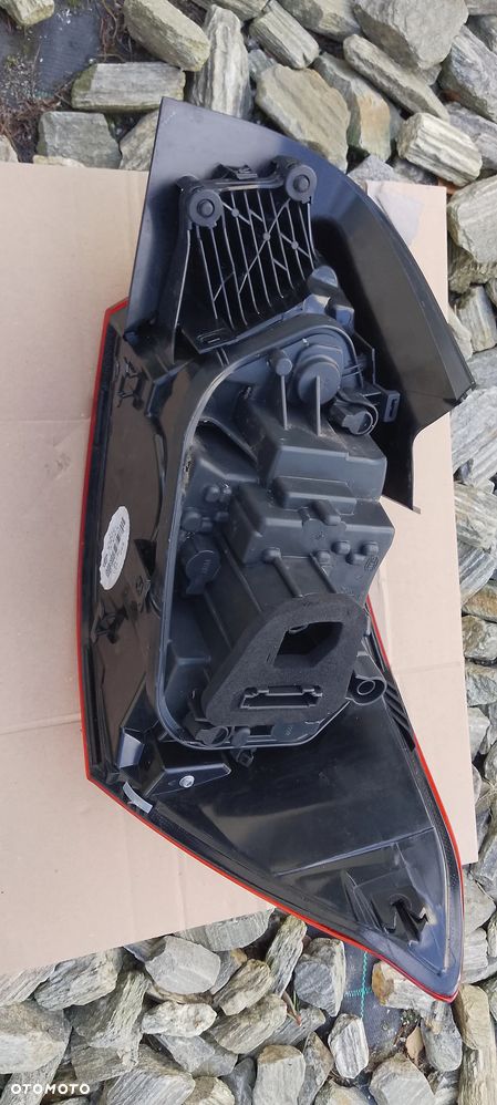 SEAT IBIZA V 5 6F0 FR 6F0945207H LAMPA TYŁ TYLNA LED - 6