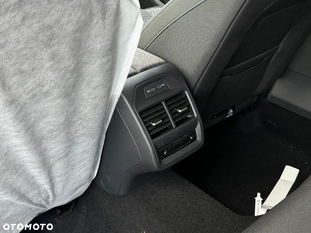 Skoda Superb 2.0 TDI SCR Drive DSG - 10