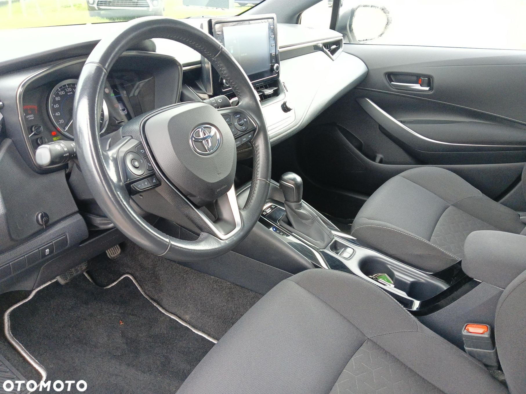 Toyota Corolla - 13