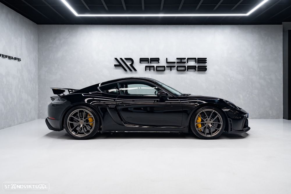 Porsche 718 Cayman GT4 PDK - 8