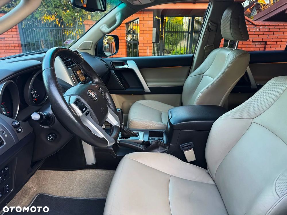 Toyota Land Cruiser 3.0 D-4D Automatik Executive - 9
