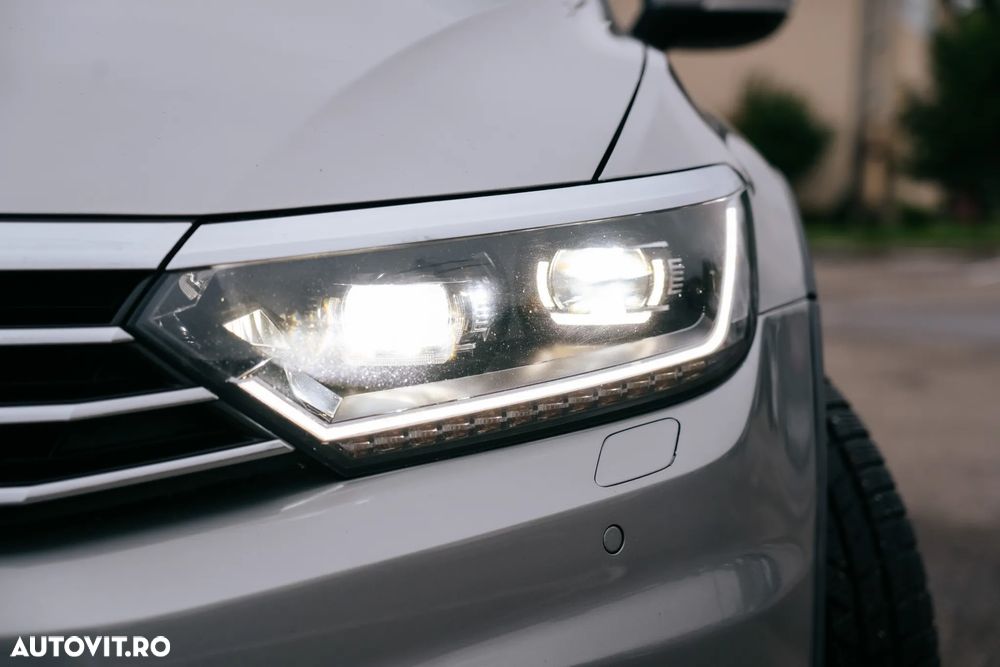 Volkswagen Passat Alltrack 2.0 TDI DSG 4Motion - 17