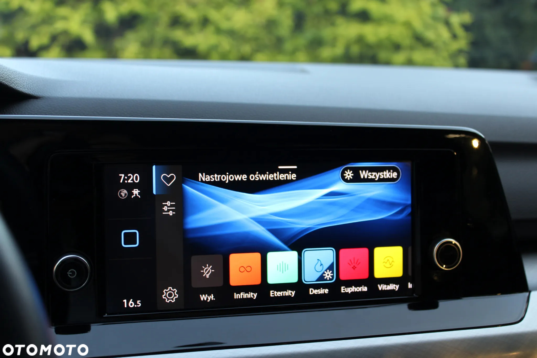 Volkswagen Golf VIII 1.5 TSI EVO Life - 13