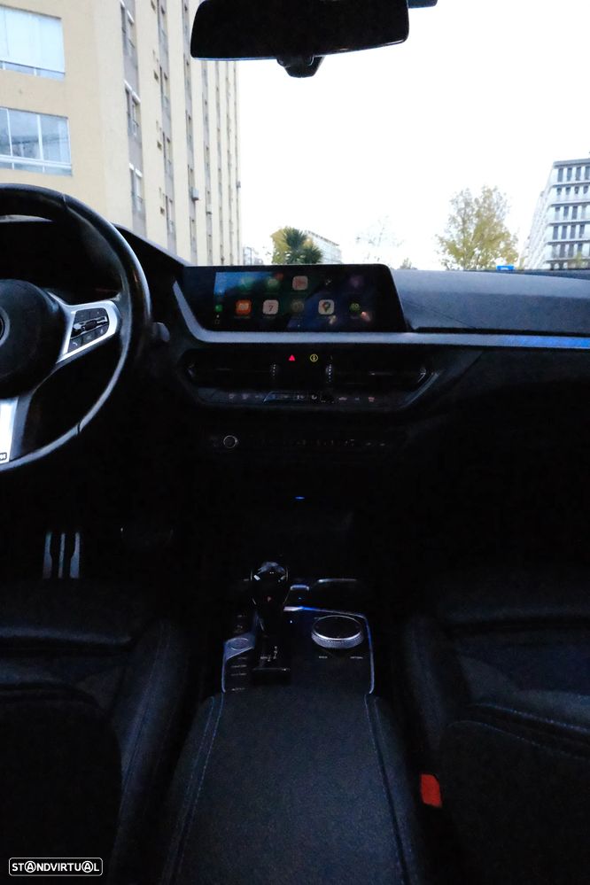 BMW 116 d Pack Desportivo M Auto - 22