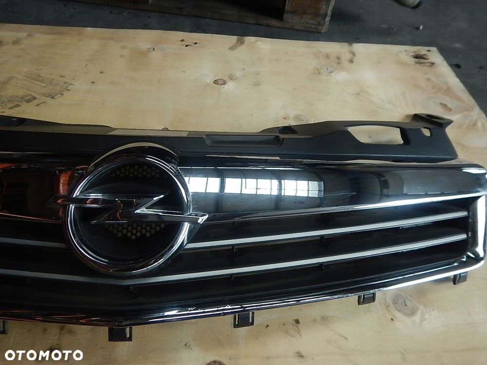 atrapa grill opel astra 3 iii h lift - 4