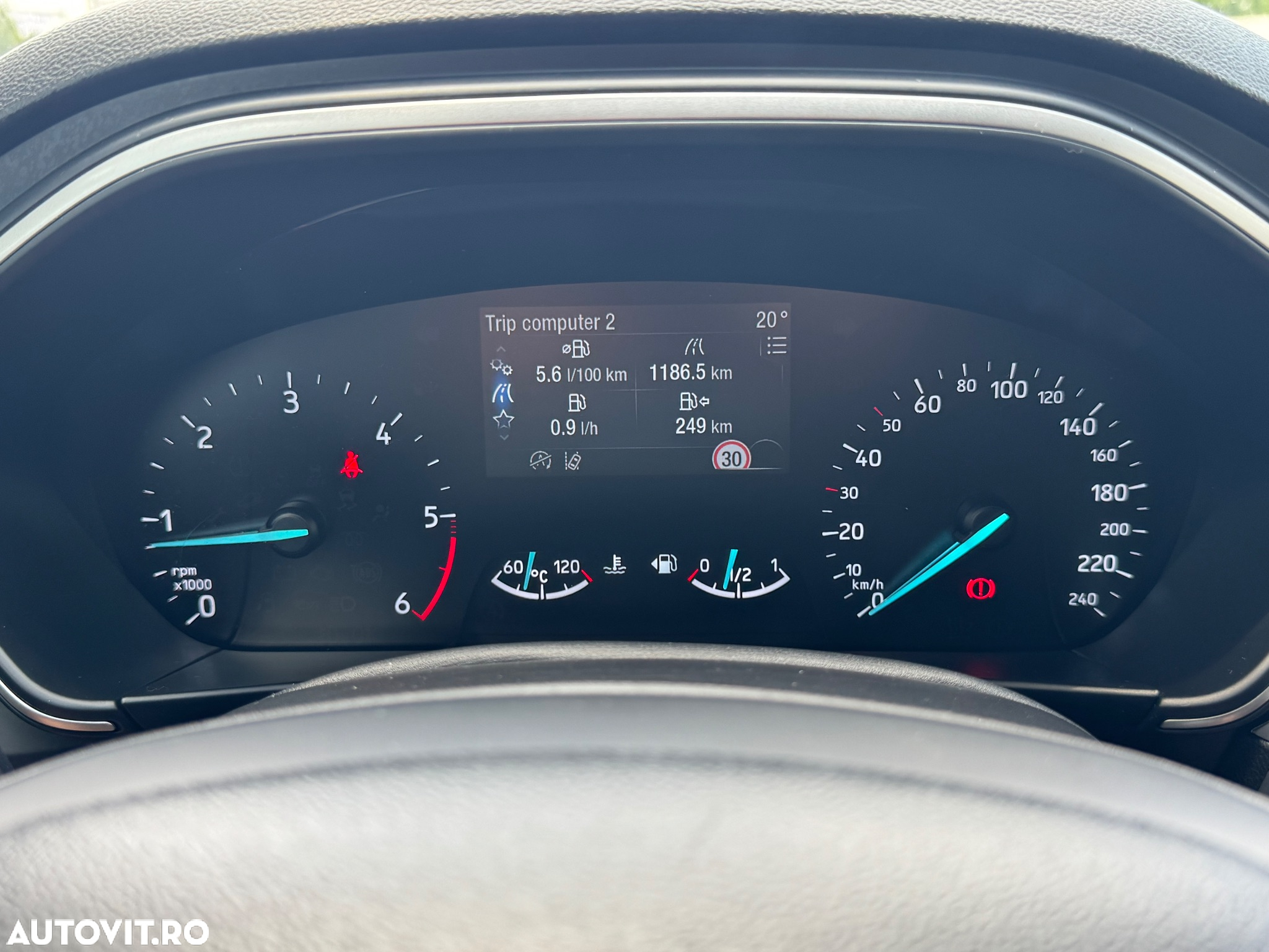 Ford Focus 1.5 EcoBlue Start-Stopp-System TITANIUM X - 11