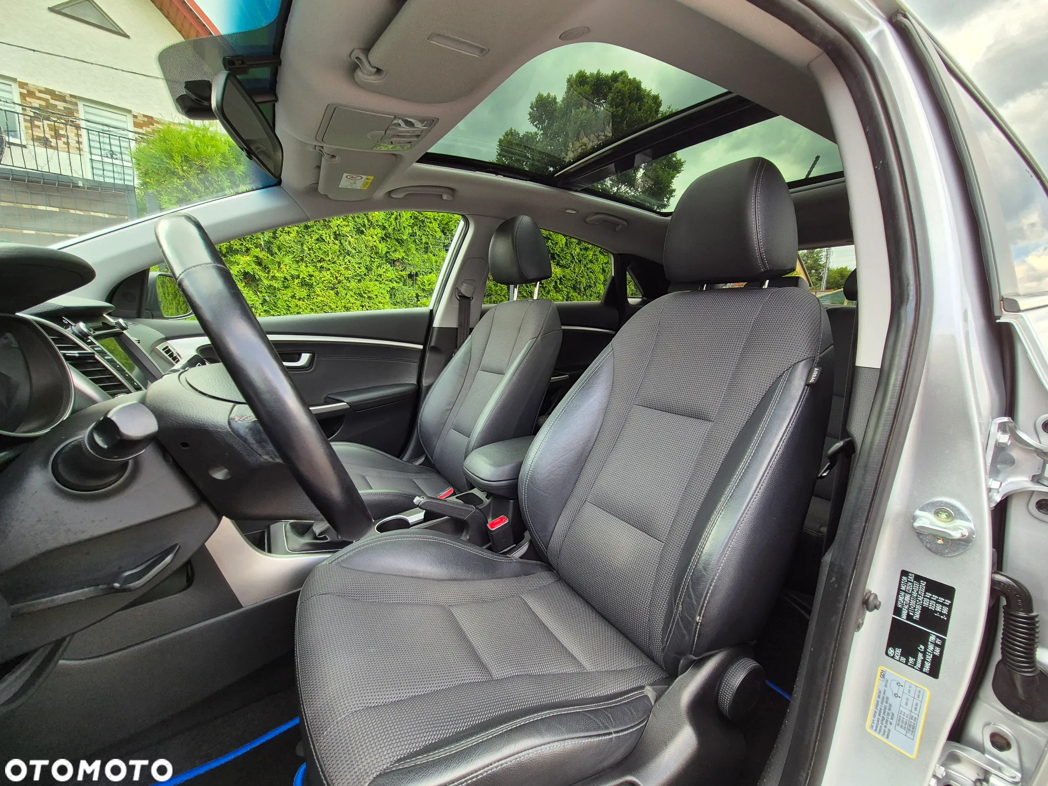 Hyundai i30 blue Kombi 1.6 GDi YES Gold - 25