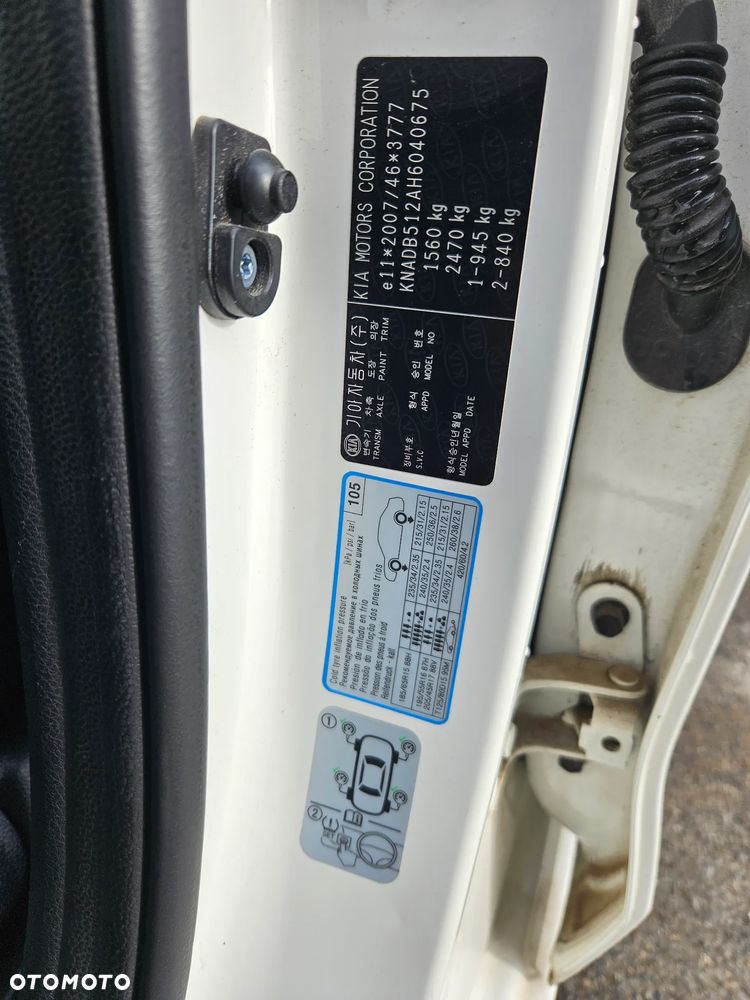 Kia Rio - 31