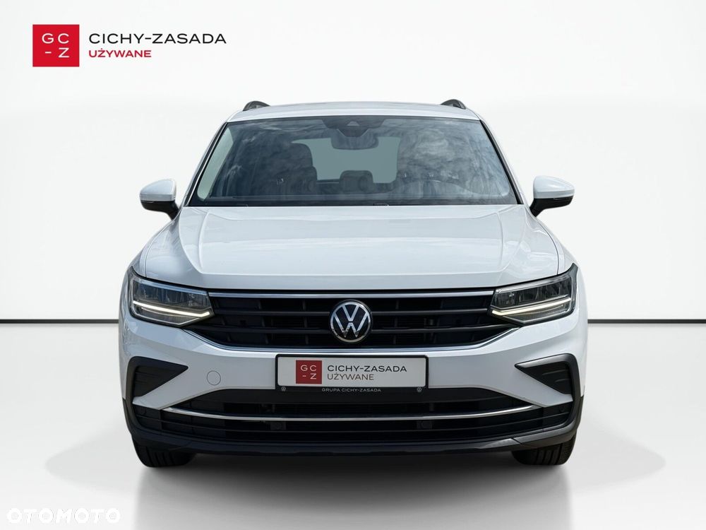 Volkswagen Tiguan - 2
