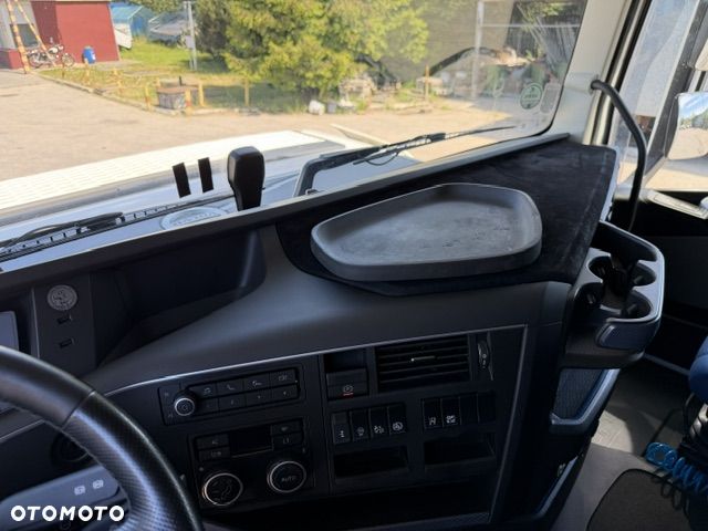 Volvo FH 460 XL   I-PARKCOOL 2023 rok produkcji - 15
