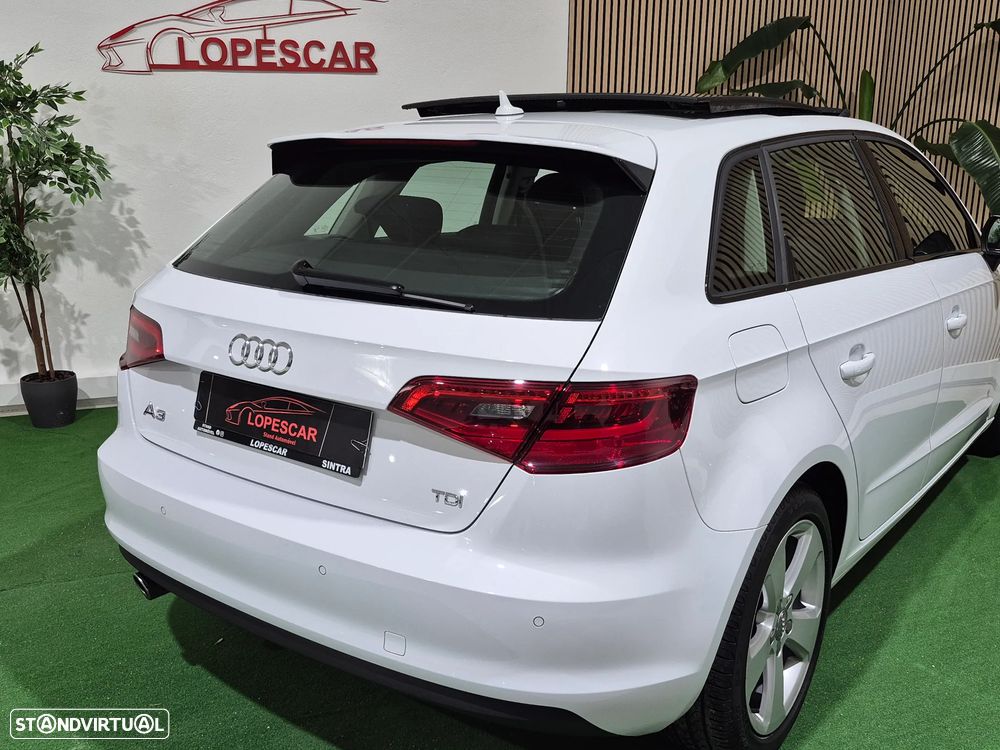 Audi A3 Sportback 1.6 TDI Attraction Special Edition - 6