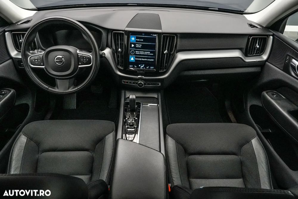 Volvo XC 60 B4 MHEV Momentum Pro - 7