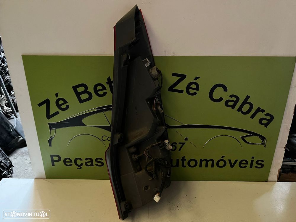 Hyundai i30 CW - FAROLIM DIREITO / ESQUERDO - FT506 - 5